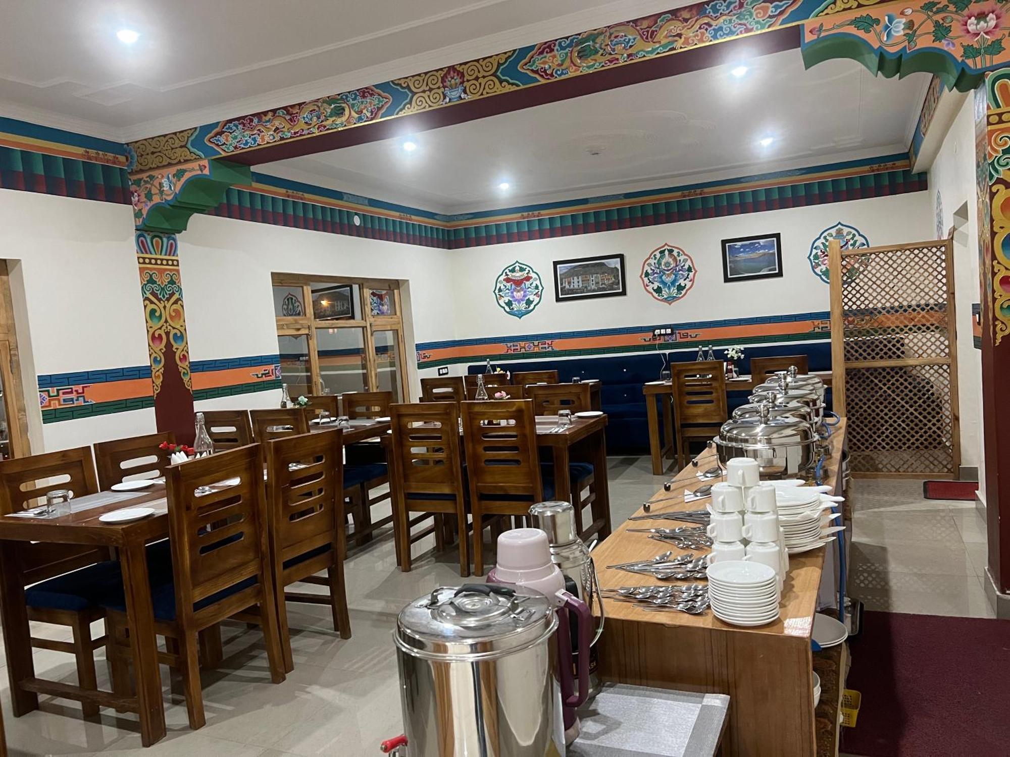 The Nangsay Hotel Leh Eksteriør bilde