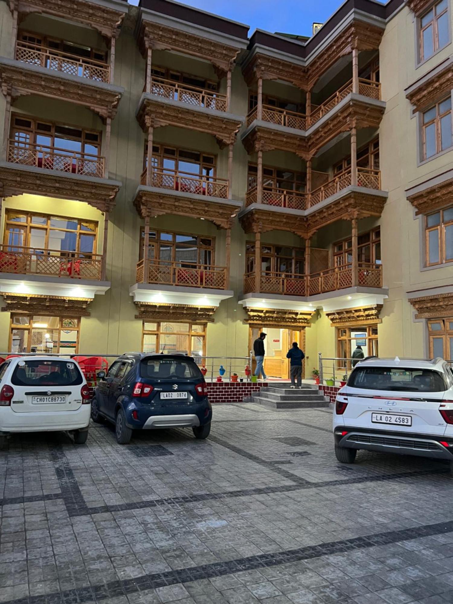 The Nangsay Hotel Leh Eksteriør bilde