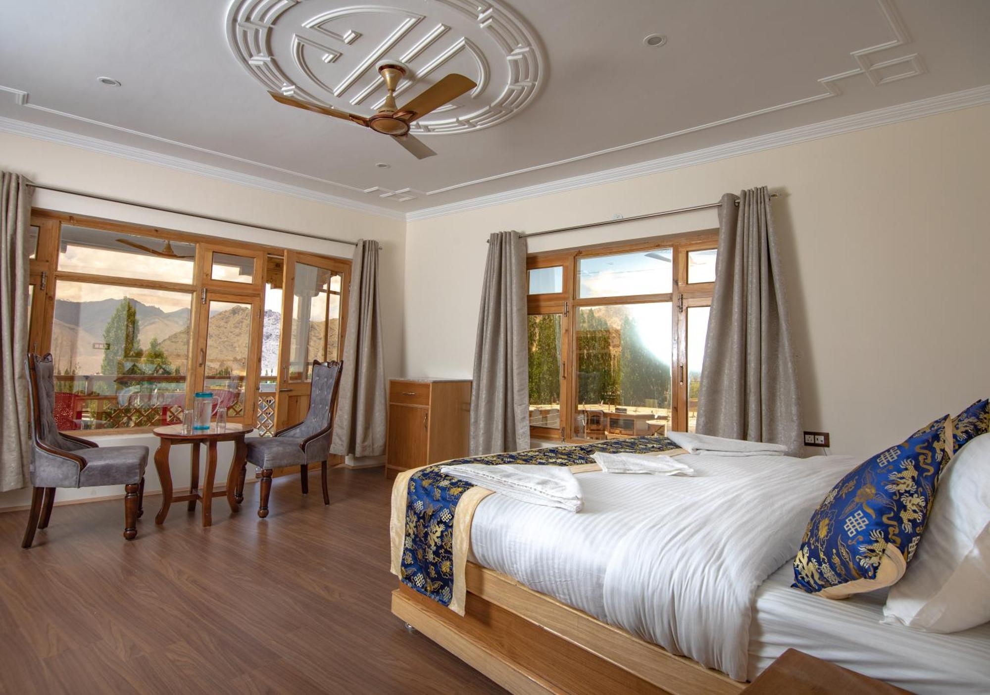 The Nangsay Hotel Leh Eksteriør bilde